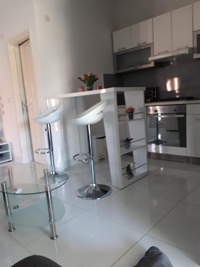 Apartmani Plesa Vir Ngoại thất bức ảnh